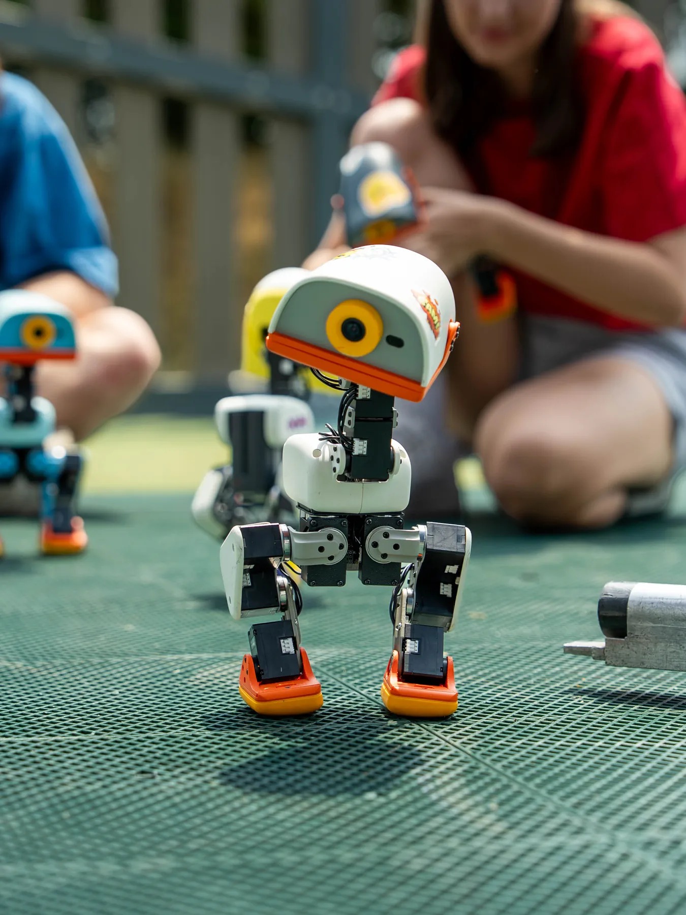 Microduck Made to move · Ready to learn Microduck Made to move · Ready to learn
